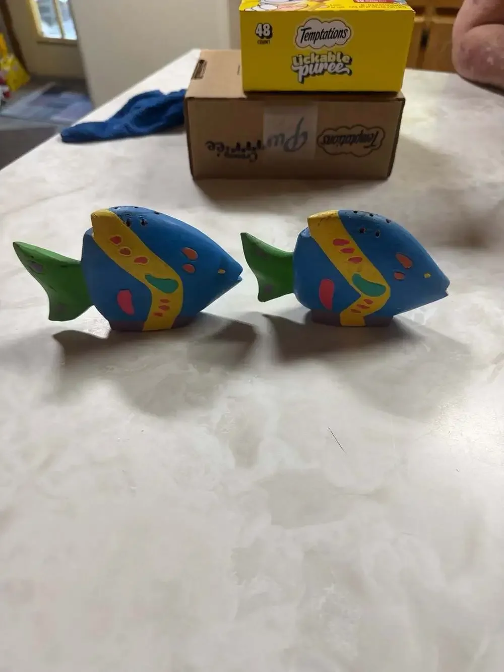 Vintage Hand Painted Colorful Ceramic Tropical Fish Salt and Pepper Shakers